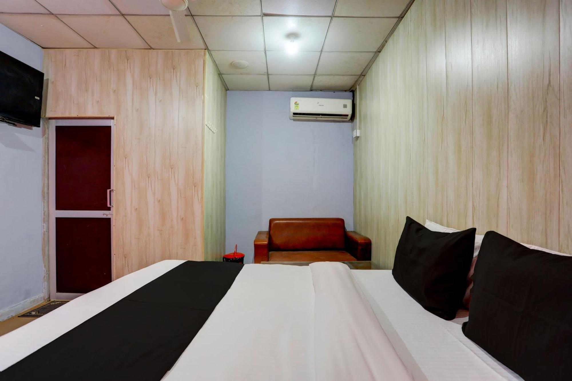 Collection O Harsh Hotel & Restaurant Bhiwadi Kültér fotó