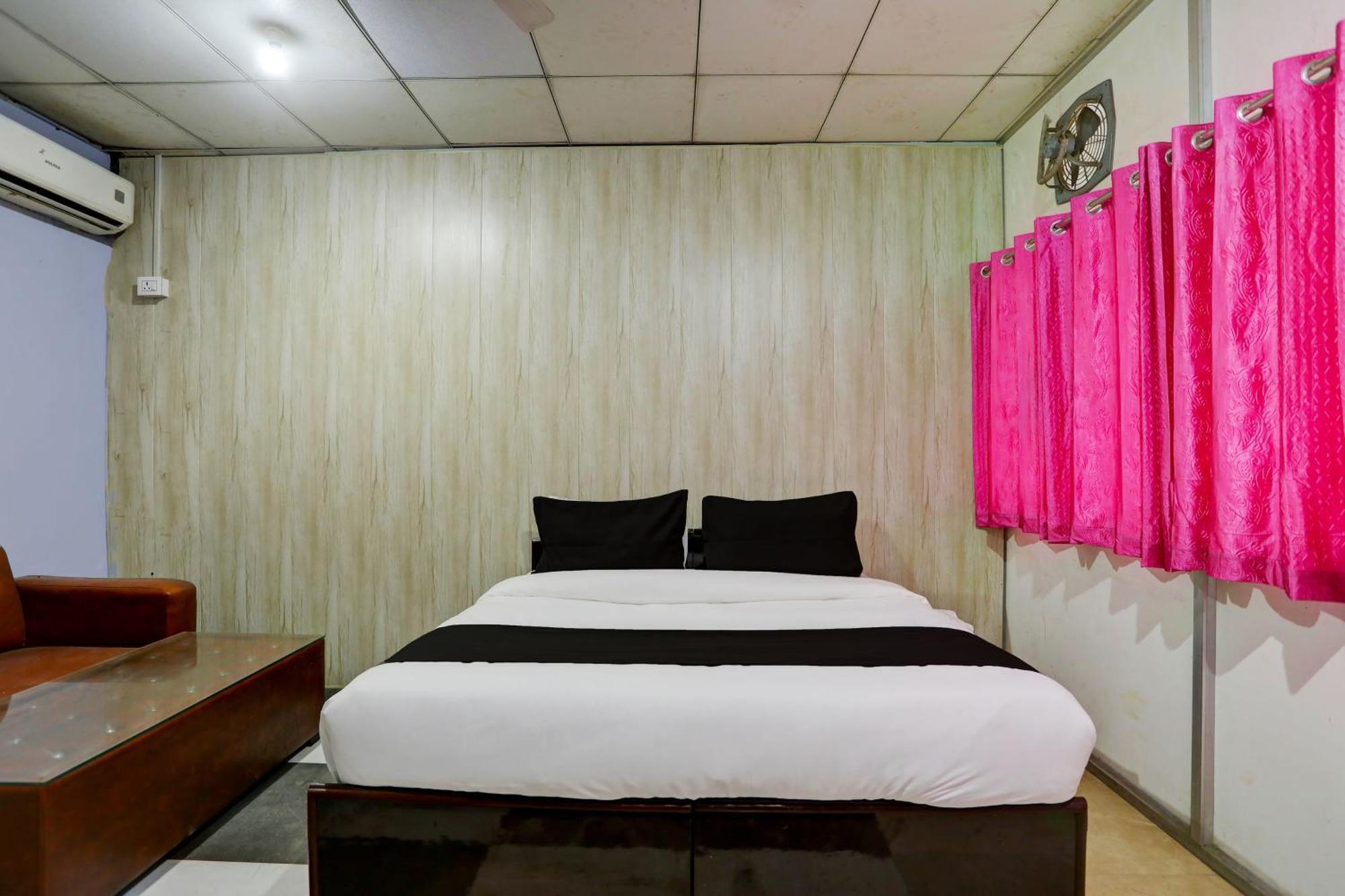 Collection O Harsh Hotel & Restaurant Bhiwadi Kültér fotó