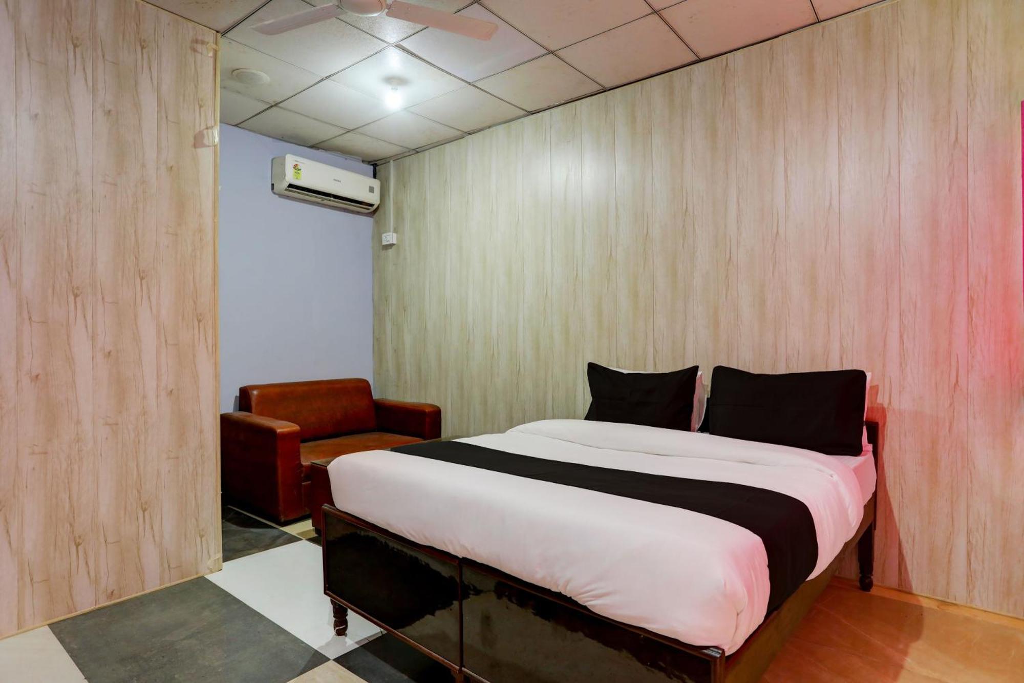 Collection O Harsh Hotel & Restaurant Bhiwadi Kültér fotó