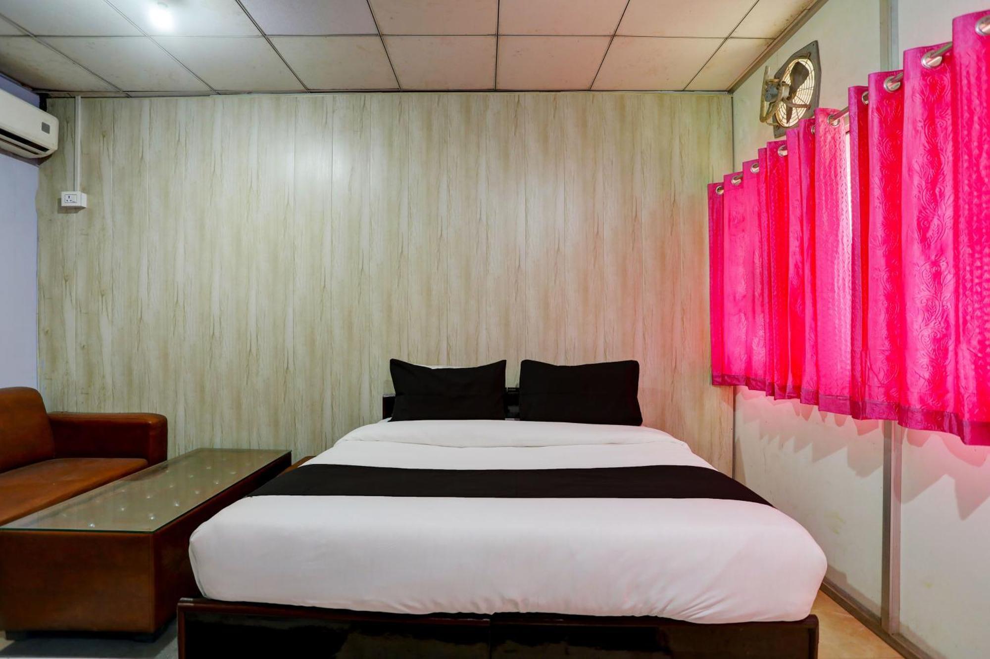 Collection O Harsh Hotel & Restaurant Bhiwadi Kültér fotó
