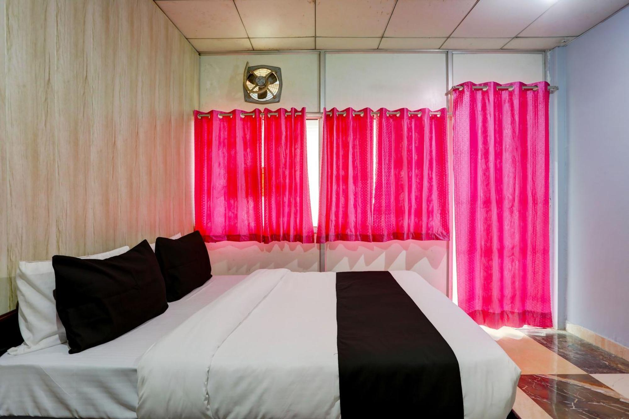 Collection O Harsh Hotel & Restaurant Bhiwadi Kültér fotó